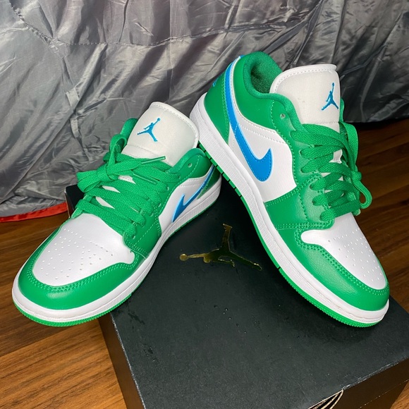 Jordan 1 Low "Lucky Green/Aquatone" sneakers - Picture 5 of 6